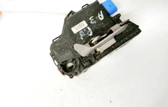 Audi A3 S3 8P Front door lock