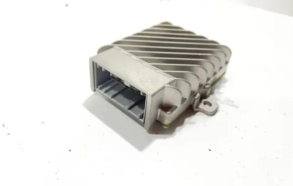 BMW 6 F06 Gran coupe Sound amplifier 9337754