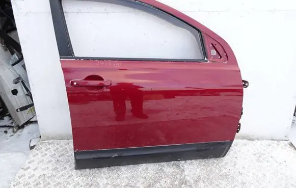 Nissan Qashqai+2 Front door r3nr