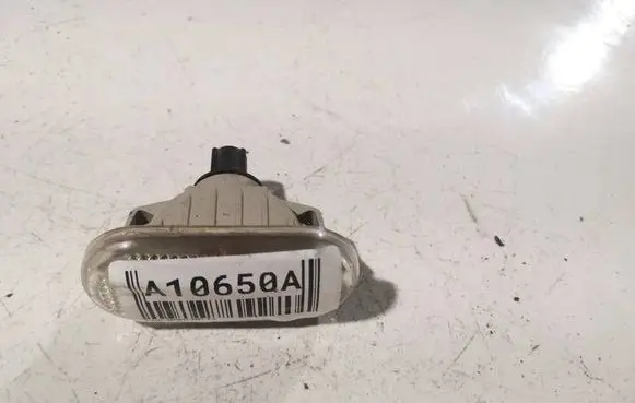 Nissan Qashqai Front fender indicator light 