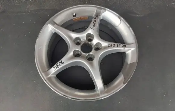 Toyota Celica T230 R16 alloy rim 