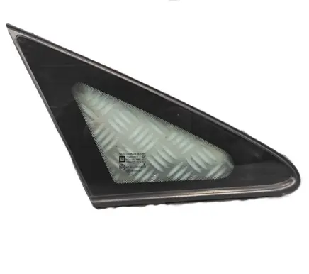Opel Corsa D Front triangle window/glass 