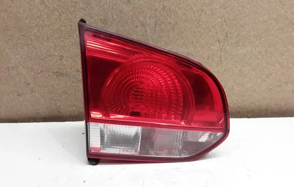 Volkswagen Golf VI Tailgate rear/tail lights 5K0945093G 5K0945107