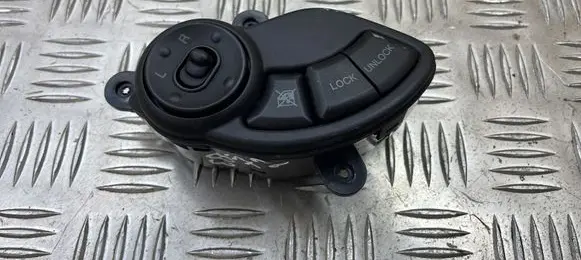 Hyundai Santa Fe Wing mirror switch 9353026500