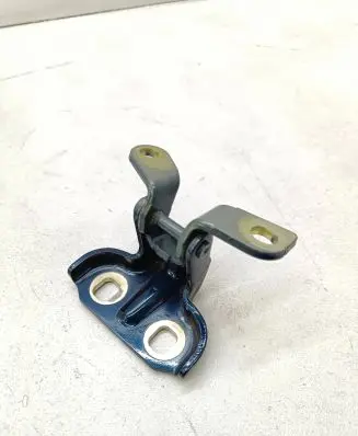 Opel Mokka X Rear door upper hinge P19211