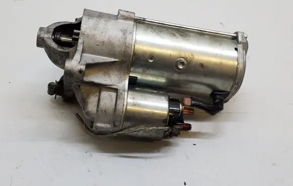 Opel Vivaro Starter motor 402745782 G321