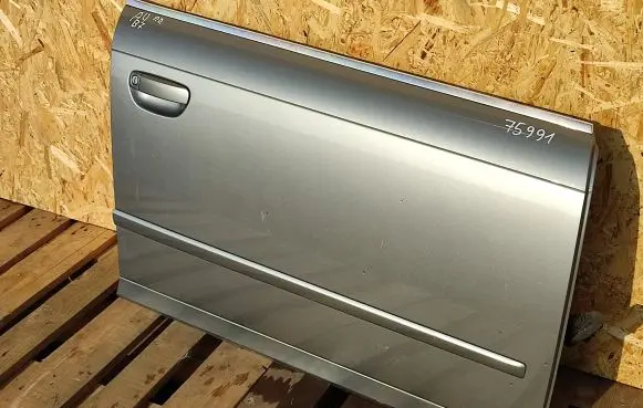 Audi A4 S4 B7 8E 8H Front door