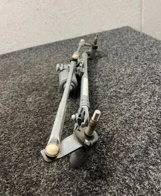 BMW X5 F15 Front wiper linkage and motor 7292653