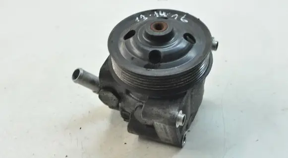 Jaguar XF X250 Power steering pump 9X233A696AA