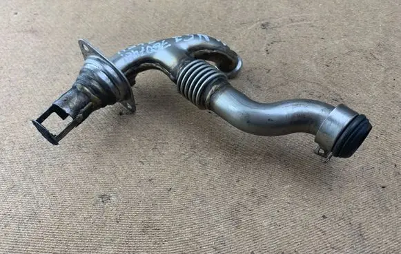 EGR valve line/pipe/hose