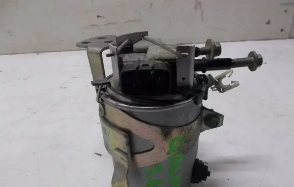 Nissan Qashqai Fuel filter housing FILTRPALIWA