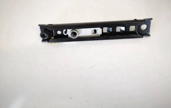 Chevrolet Cruze Seat belt adjustment rail 13580168