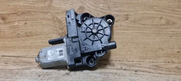 Volvo S80 Rear door window regulator motor 970716101