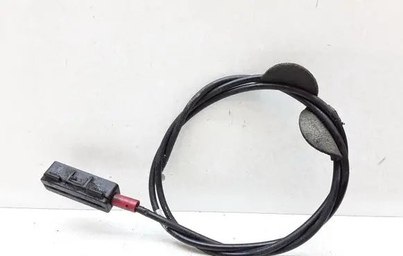 Engine bonnet/hood lock release cable