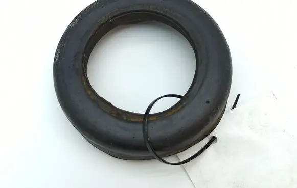 Mercedes-Benz COMPAKT W115 Front coil spring rubber mount 1153215084