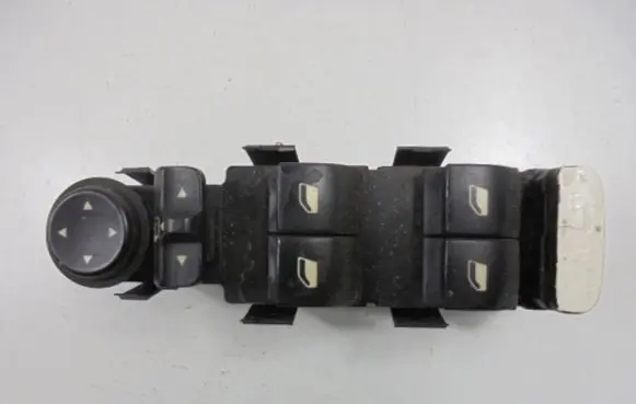 Peugeot 407 Electric window control switch 96468704XT
