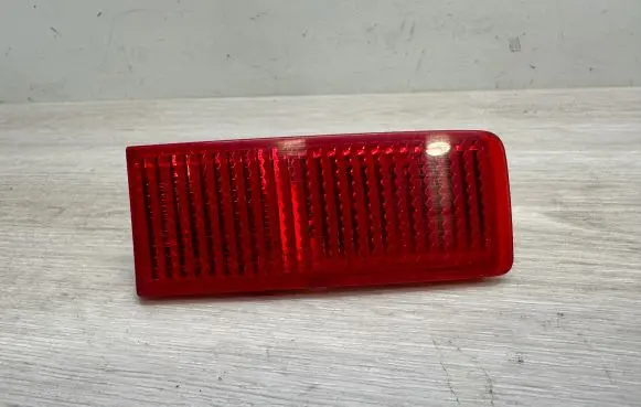 Volkswagen Touareg II Rear tail light reflector 7P6945106