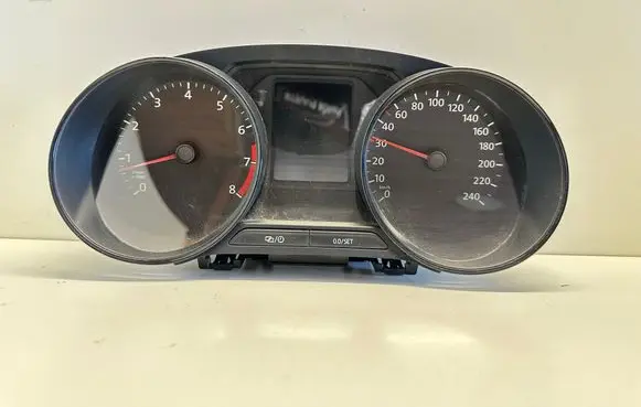 Volkswagen Polo V 6R Speedometer (instrument cluster) 6C0920730 A2C90264500 010982