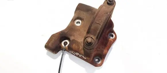 Volvo C30 Engine mounting bracket 30759681