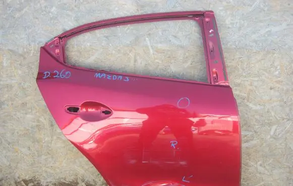 Mazda 3 II Rear door