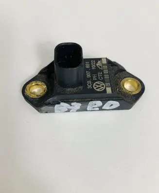 Volkswagen PASSAT B7 Acceleration sensor 3C0907651