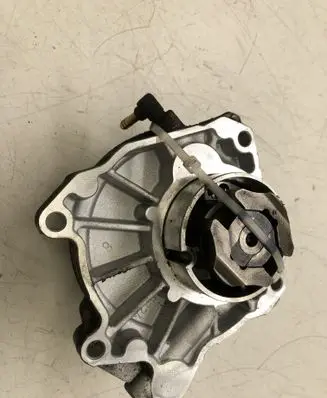 Alfa Romeo Giulietta Vacuum pump 65205446