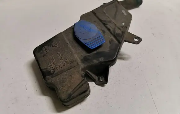 Audi A6 C7 Window washer liquid tank fill tube 4G1955462