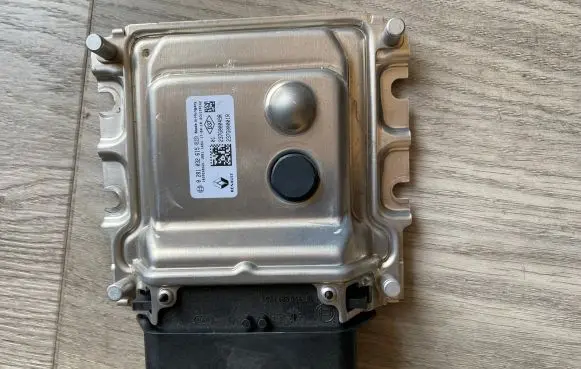 Renault Master III AdBlue liquid reservoir 0281032615