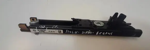 Peugeot 5008 II Seat belt adjustment rail 9813550780