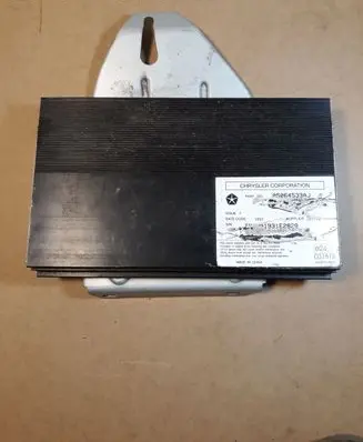 Jeep Grand Cherokee Sound amplifier 05064533AJ