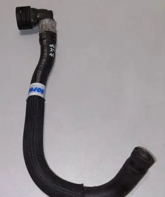 Engine coolant pipe/hose