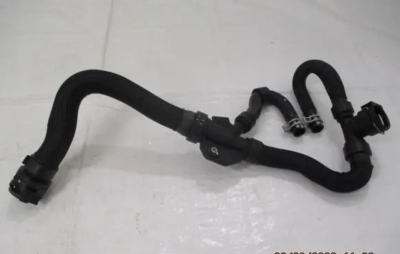 Citroen C4 III e-C4 Engine coolant pipe/hose 9837757080