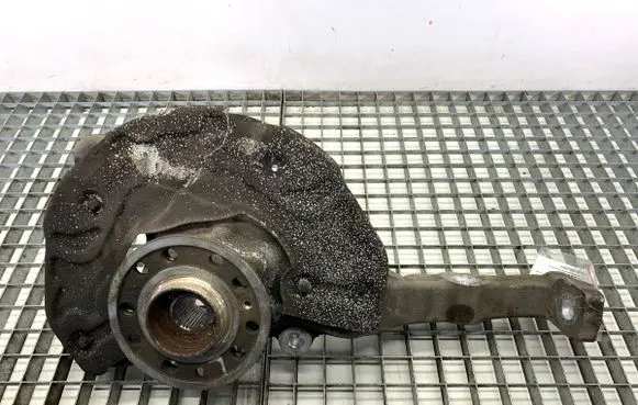Front wheel hub spindle knuckle