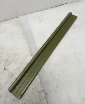 Mercedes-Benz W123 Front sill trim cover 