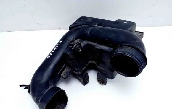 Hyundai i40 Intake resonator 281903Z300 282203Z300
