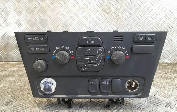 Volvo V70 Climate control unit 8691876