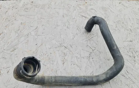Volkswagen PASSAT B6 Engine coolant pipe/hose 3B0122291C