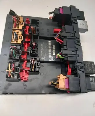Volkswagen PASSAT B6 Comfort/convenience module 3C0937049 0587872 174KS1301