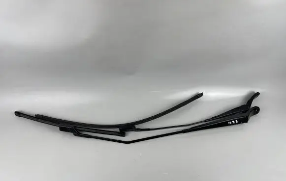 Peugeot 2008 I Front wiper blade arm 9673292080 9673291980