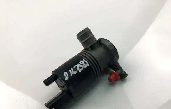 Peugeot 307 Windscreen/windshield washer pump 9632984980