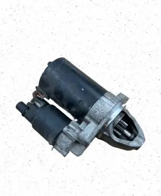 Mercedes-Benz E W212 Starter motor 0051513901 0001107406