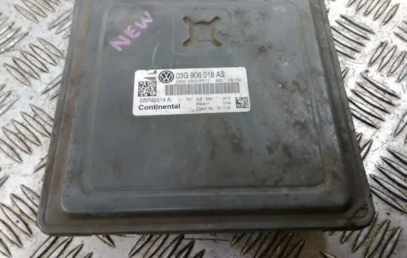 Volkswagen PASSAT B6 Engine control unit/module 03G906018AS