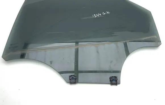 Peugeot 3008 II Rear door window glass