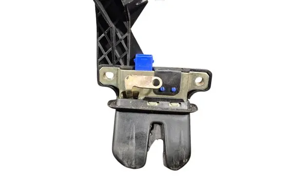 Audi A4 S4 B6 8E 8H Tailgate/trunk/boot lock/catch/latch 8E5827505B