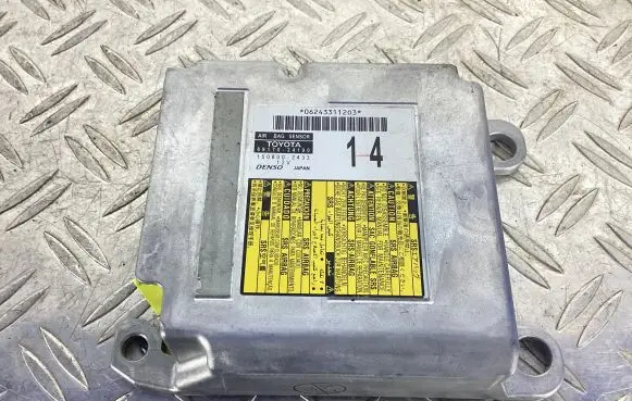 Lexus RC Airbag control unit/module 8917024190 1508002433