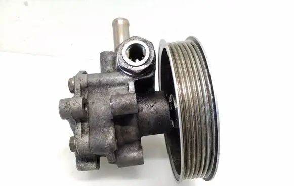 Audi A4 S4 B7 8E 8H Power steering pump 06B145255
