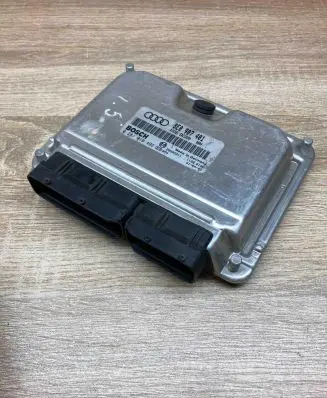 Audi A6 S6 C5 4B Engine control unit/module ECU 8E0907401 0281010492