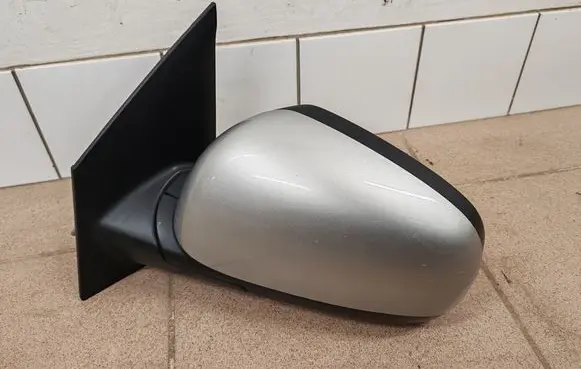 Nissan Note (E11) Front door electric wing mirror