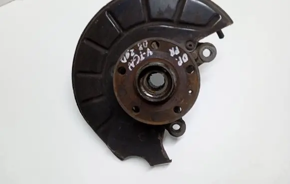 Volkswagen Tiguan Front wheel hub