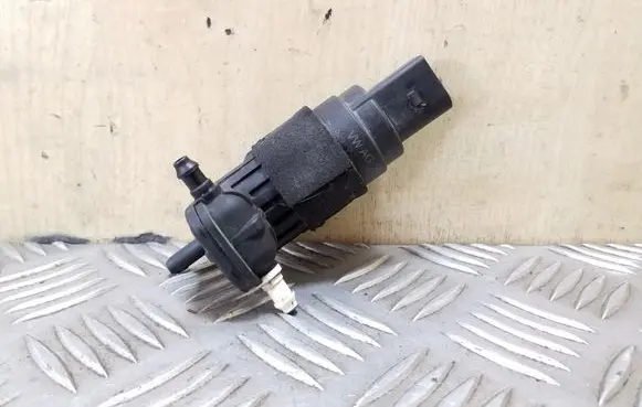 Audi Q5 SQ5 Windscreen/windshield washer pump 8K9955647